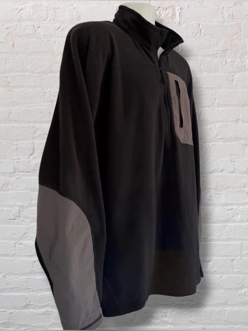The North Face Men’s XXL Polartec Fleece Quarter Zip Pullover Black Gray